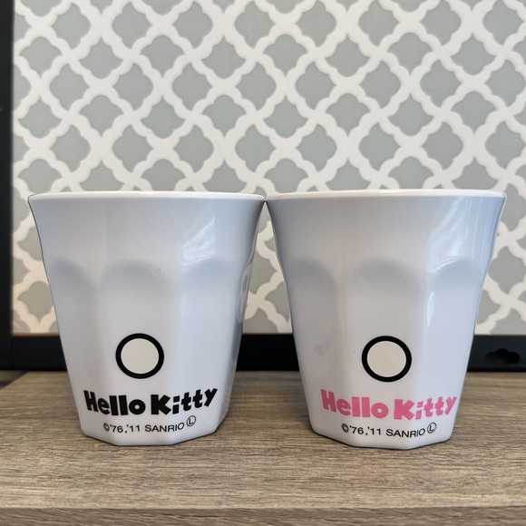 Hello Kitty Melamine Cup set of two - Picture 2 of 4